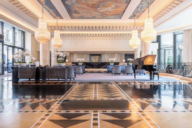 ل وتل دو كوليكشنور باريس