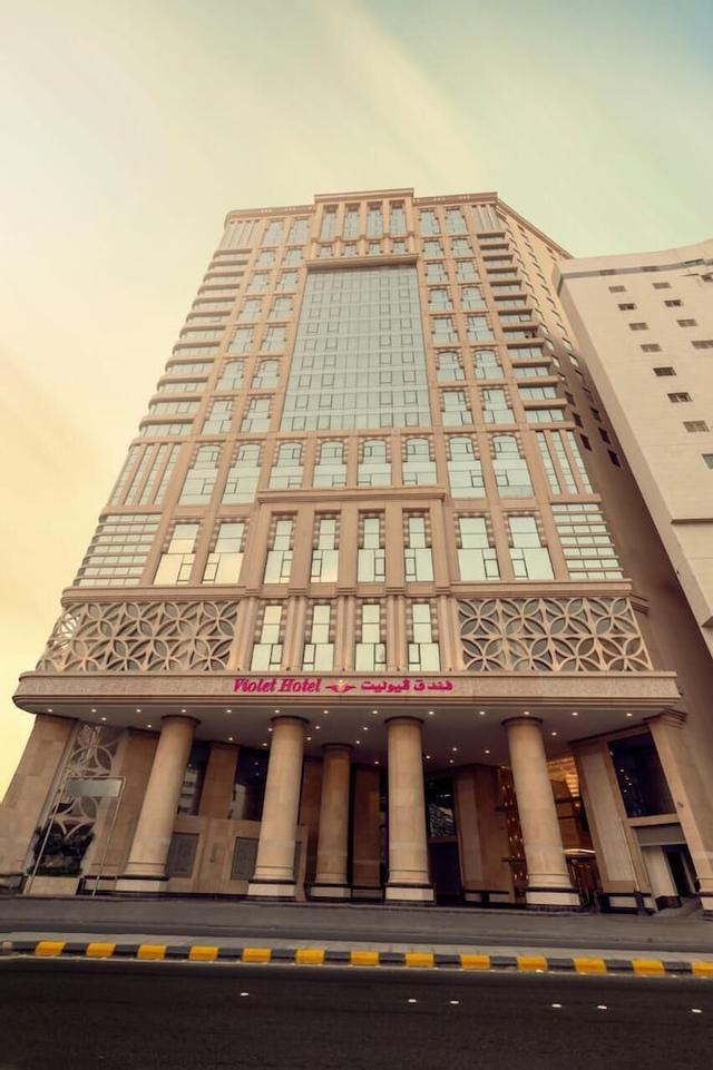 فندق فيوليت العزيزية