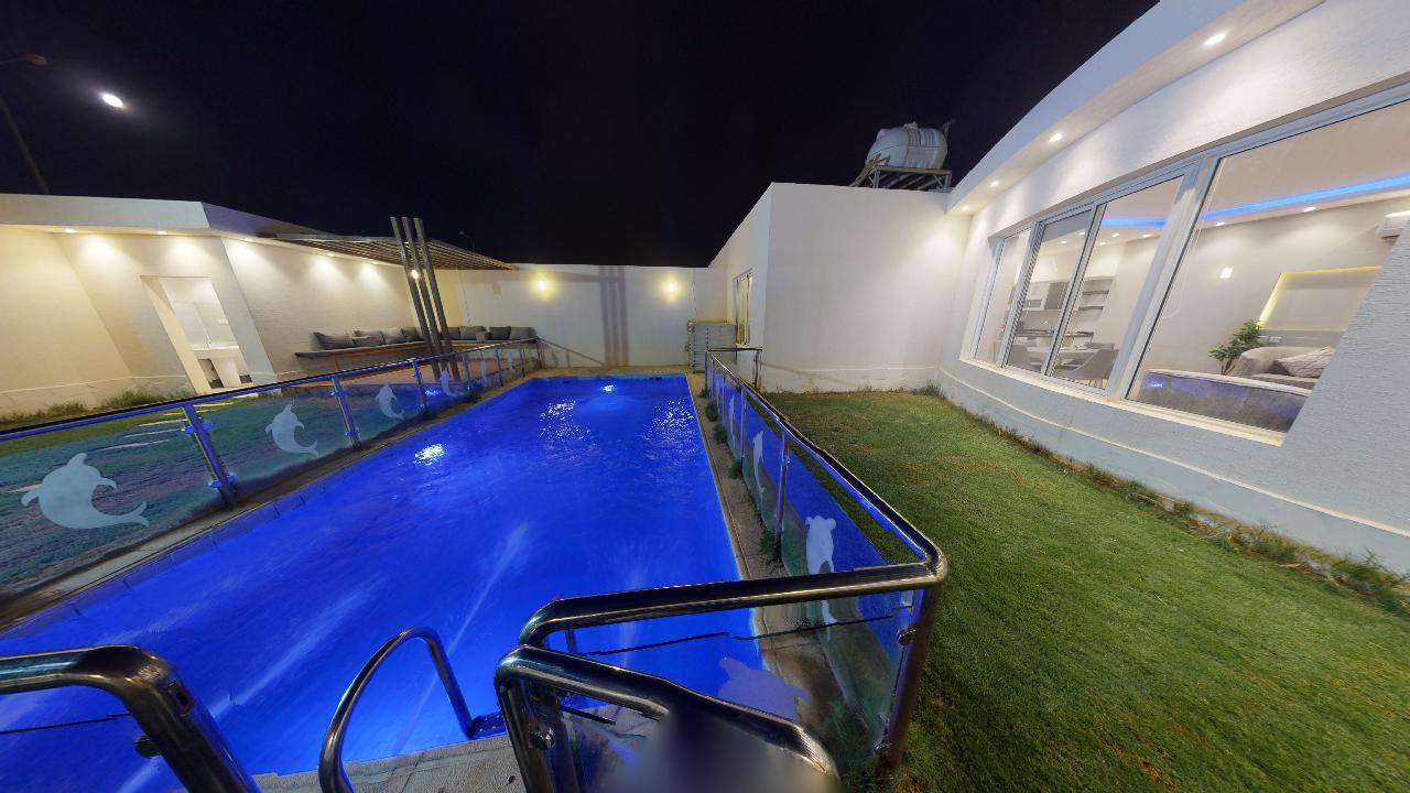 شاليه دافئ بحمام سباحة | 338