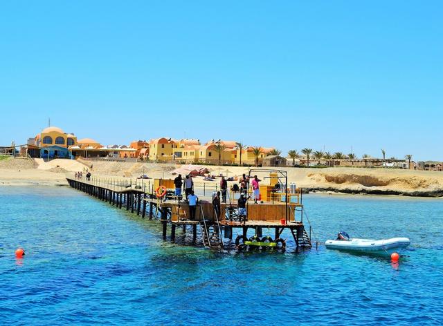 مبنى صديق البيئة ومنتجع روحانو بيتش