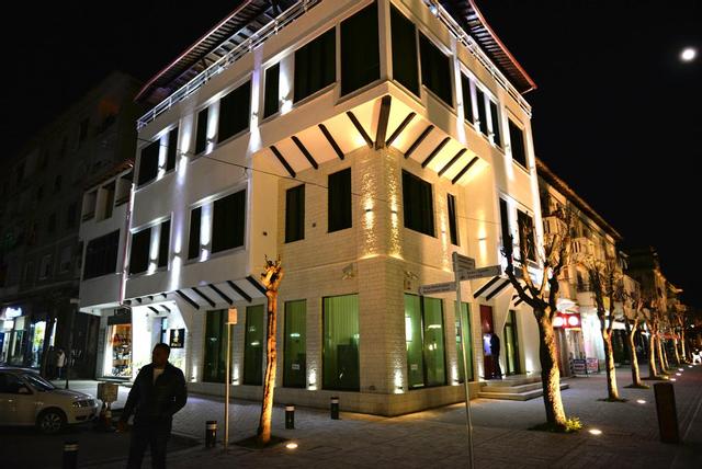 White City Hotel