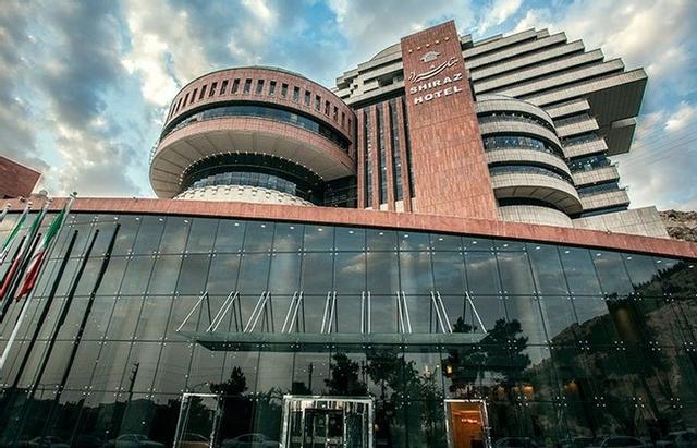 Chamran Grand Hotel