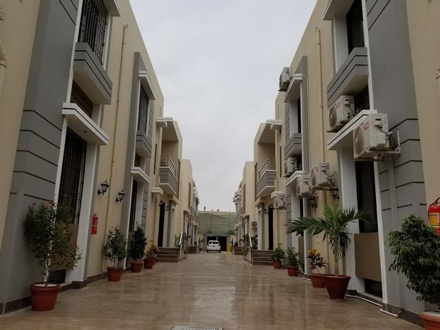زيفان هوتل آند سويتس